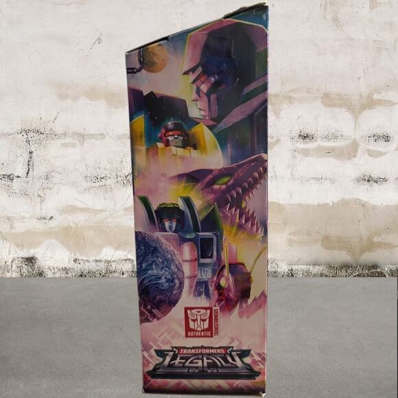 Transformers PREDACON Sandstorm Legacy Collection Figure NEW - Picture 4 of 7